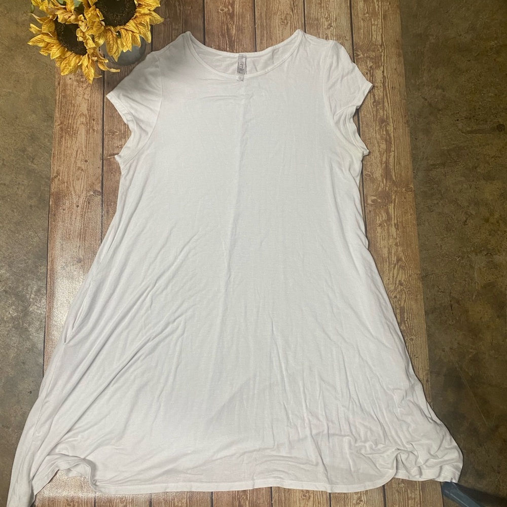 White Women's Casual Top
